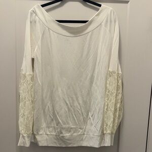 🆕 Daytrip Lace Sleeve Off The Shoulder Top. XL. NWOT!💥